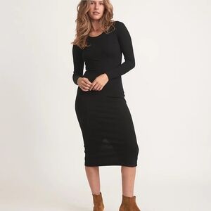 Longsleeve Lexi Midi Dress in Black Rib